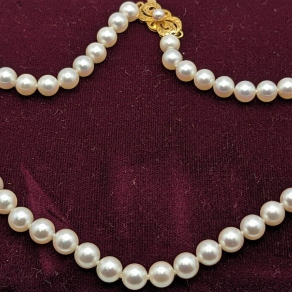 SOLD IN OUR STORE Mikimoto Fine White Cultured High Luster Pearls 18 - Picture 8 of 8